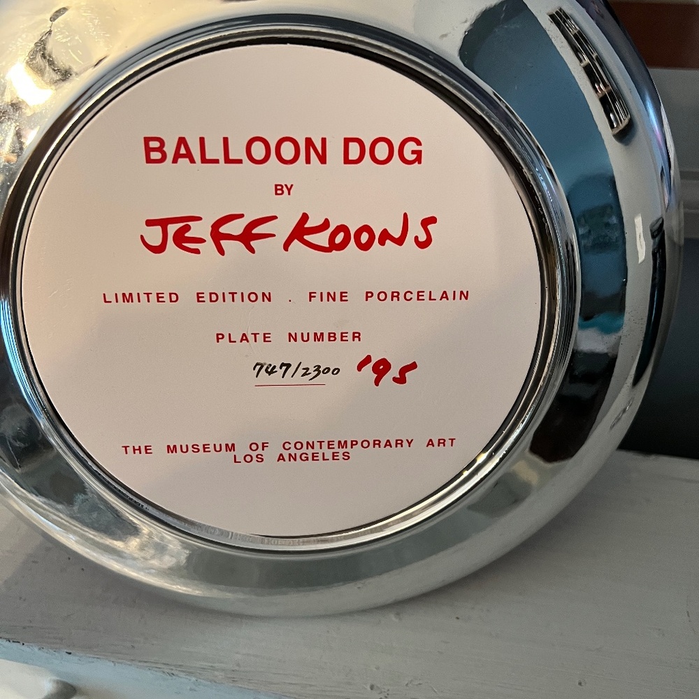 Jeff Koons balloon dog